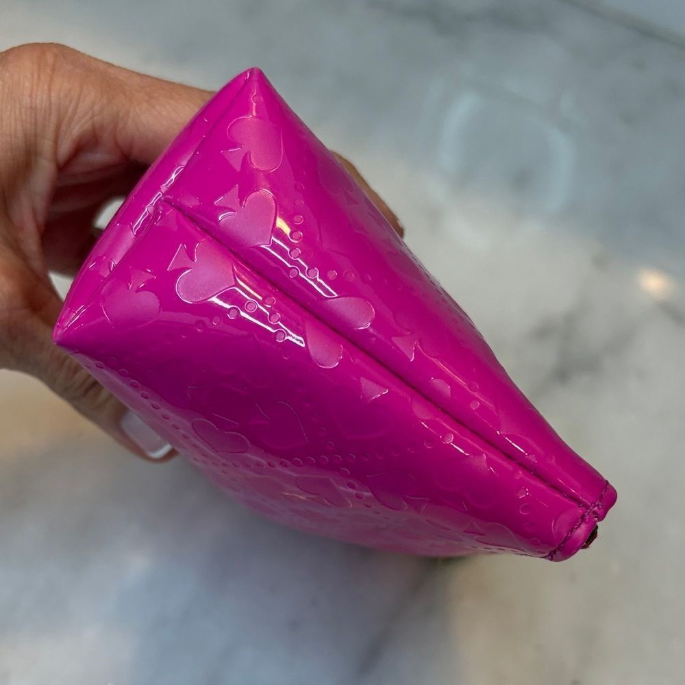 Kate Spade Fuchsia embossed logo Motif Travel Cosmetic Case Pouch Clutch - Picture 10 of 15